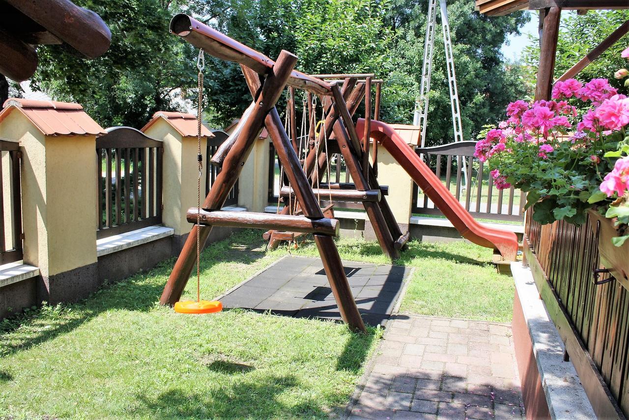 Hajdúszoboszló Harmonia Apartmanhaz מראה חיצוני תמונה